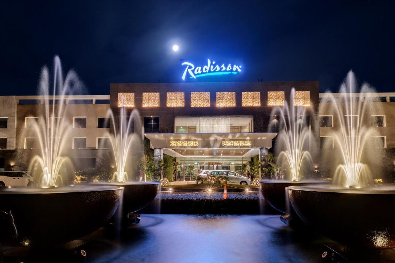 Radisson Resort & Spa Kandla Gāndhīdhām Exterior foto